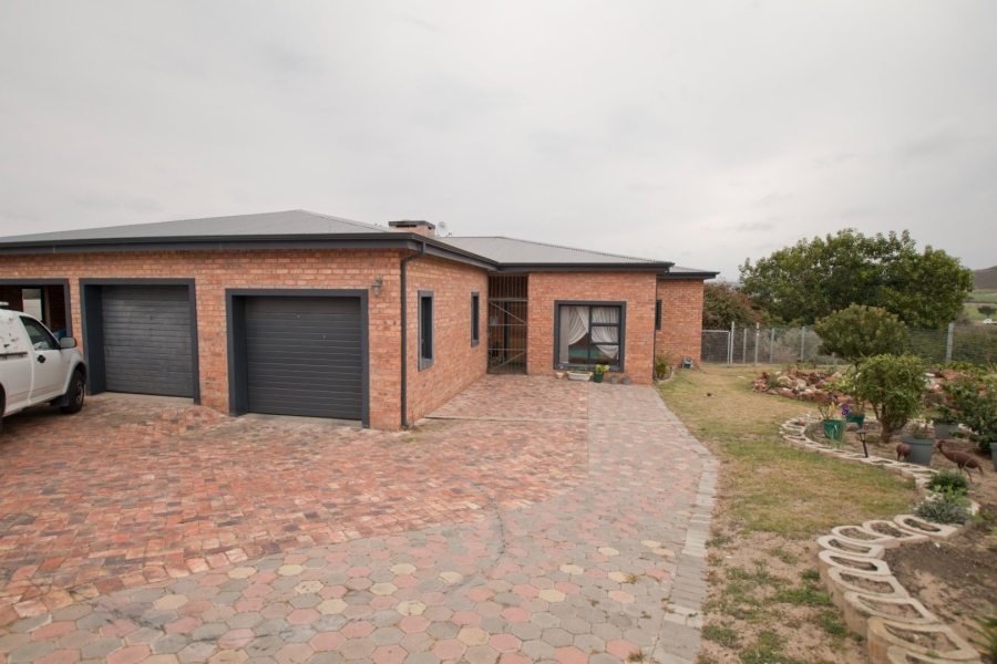 4 Bedroom Property for Sale in Fraaiuitsig Western Cape